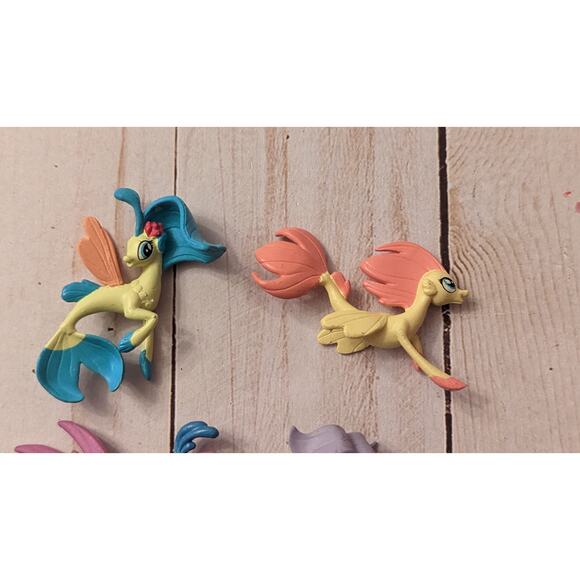 My Little Pony- Salina, Novo, Skystar, and Haven - Picture 3 of 6